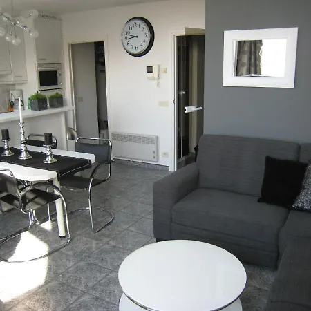 Appartement Attractive In With Terrace *